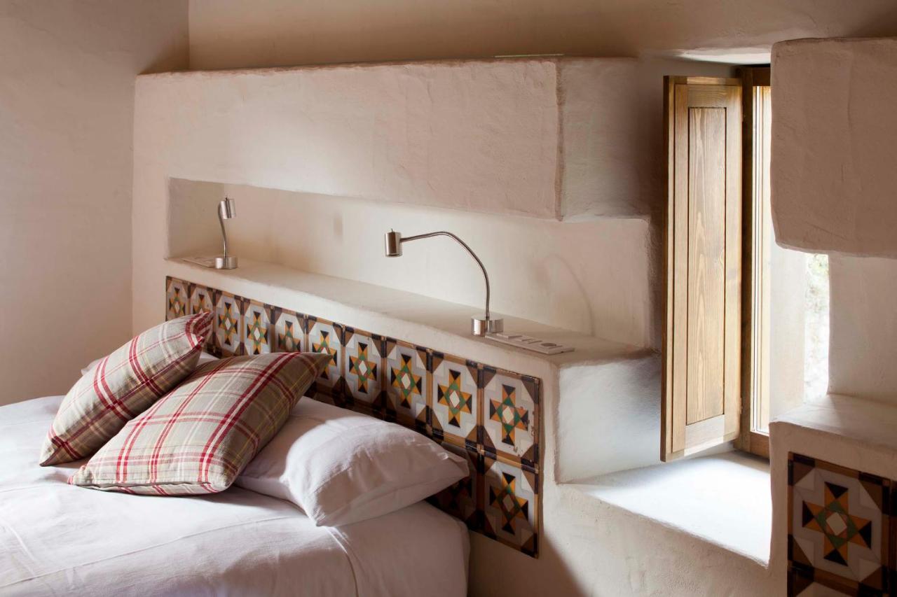 B&B La Rectoria De Sant Miquel De Pineda Sant Felíu de Pallarols Dış mekan fotoğraf